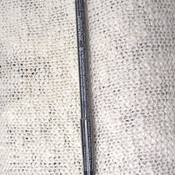 LOVE•CRAFT•BEAUTY Gel Line Eye Pencil in Searchlight, 1.21g/0.042oz - Picture 5 of 9